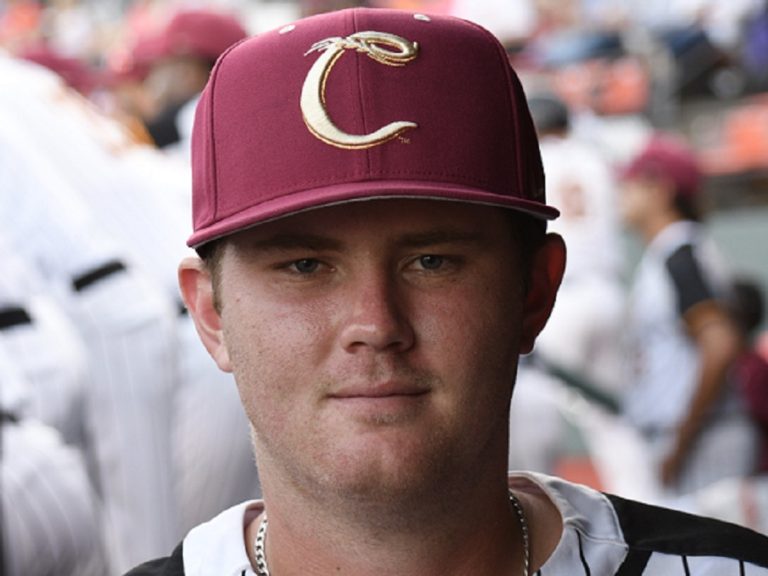 Newcomer Tristan King, Kempner lead Knights over Pickles, 4-3 ...