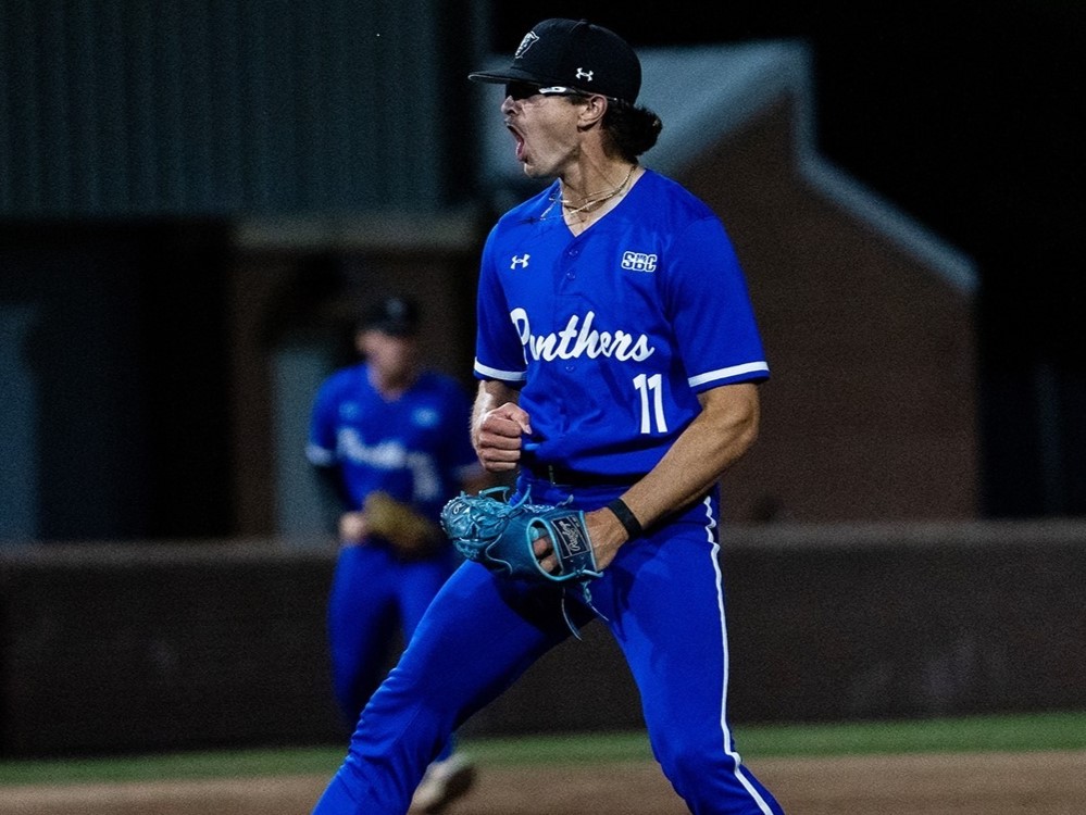 Schoppe, Hedges, Quinn lead Knights to 11-4 rout of Pippins - Corvallis  Knights Baseball