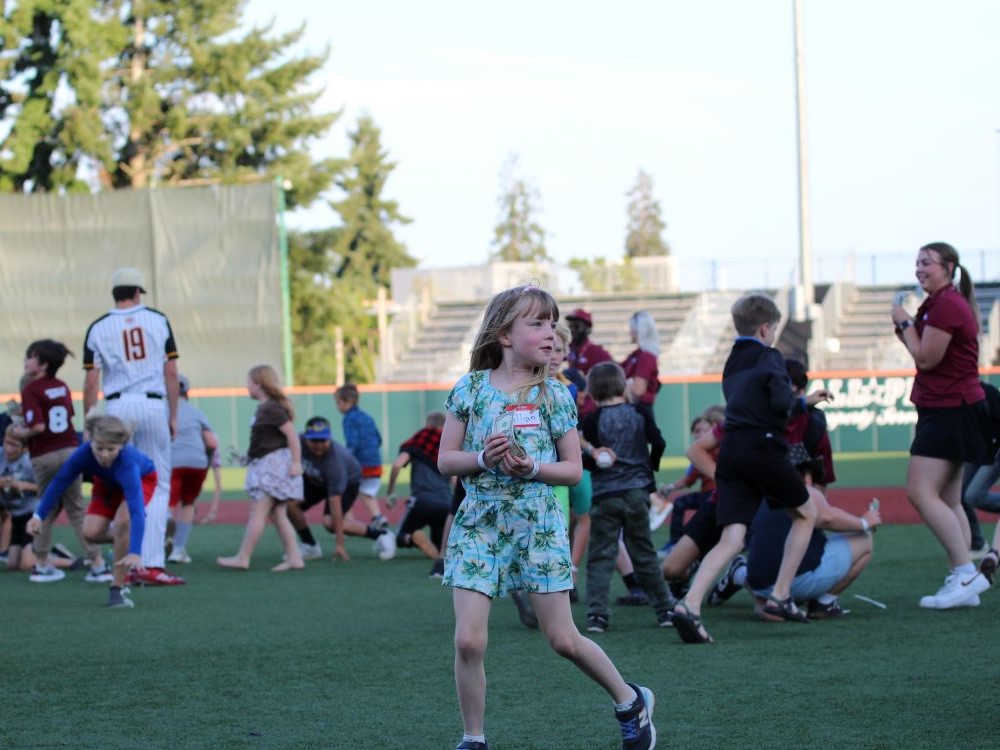 Home runs by Quinn, Avila spark Knights to big nonleague victory -  Corvallis Knights Baseball